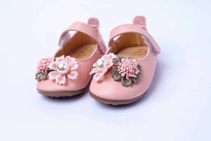 KANYITX Closed baby girl bellies with flower/pearl detail - Offspring