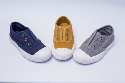 OPOEE No-Shoelace Canvas Trainers - Offspring