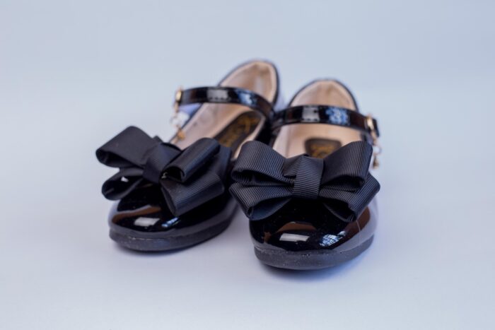 XIAOSHUOSHI Patent leather shoes with bow detail - Offspring
